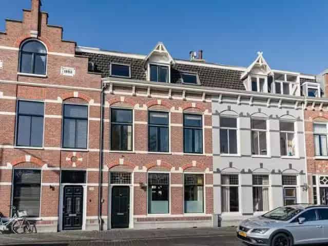 Herenhuis Haarlem Leidsevaart 5 slaapkamers tuin