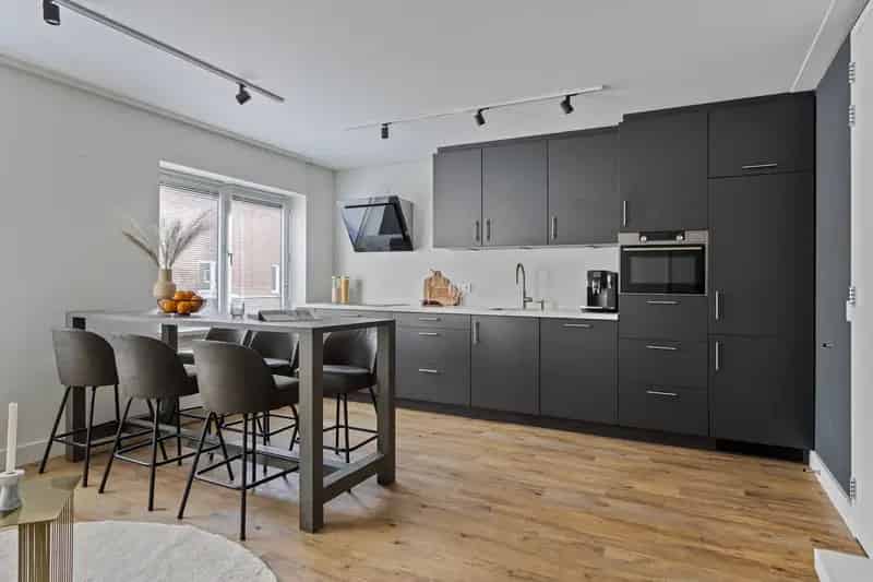 5-kamer appartement Amsterdam Oost gerenoveerd 100m2