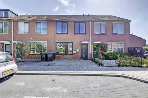 Tussenwoning 4 slaapkamers Heer Oudelands Ambacht