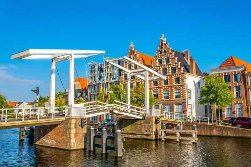 Luxe Gemeubileerd Appartement Haarlem Centrum