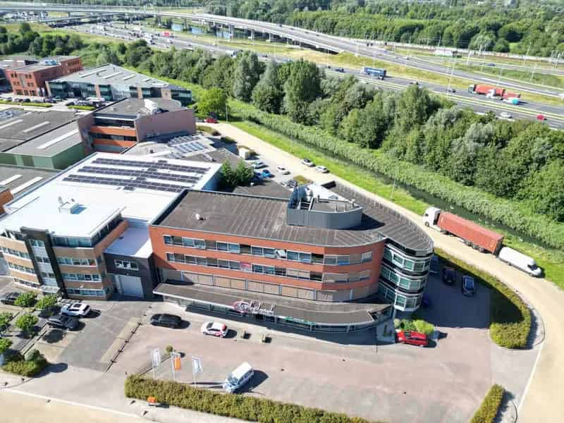 Kantoorruimte te Huur Barendrecht 82-87m²