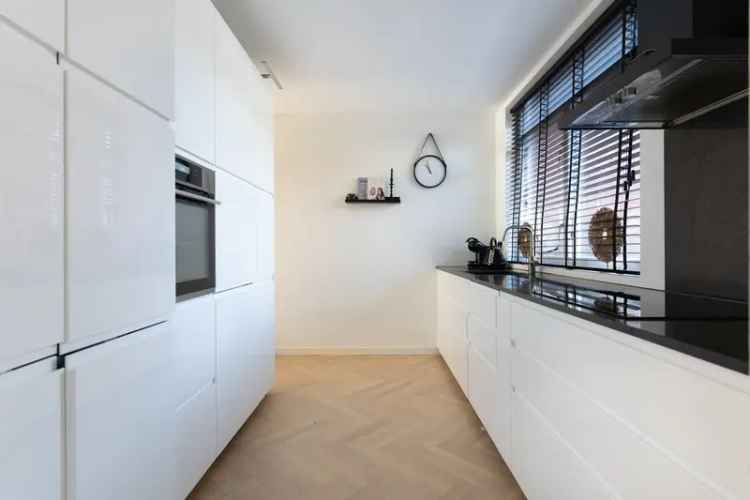 Tussenwoning Rotterdam 5 slaapkamers 130m2 tuin dakterras