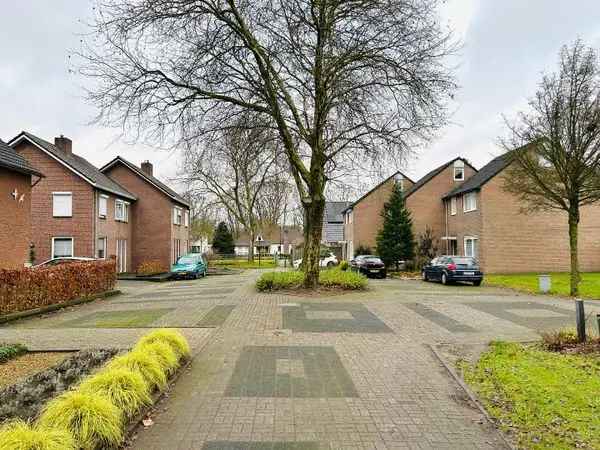 Vrijstaande woning Budel 4 slaapkamers luxe badkamer