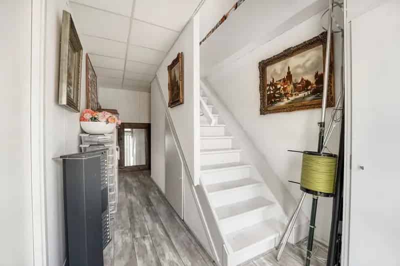 Bedrijfshal te koop Leiderdorp 210m2