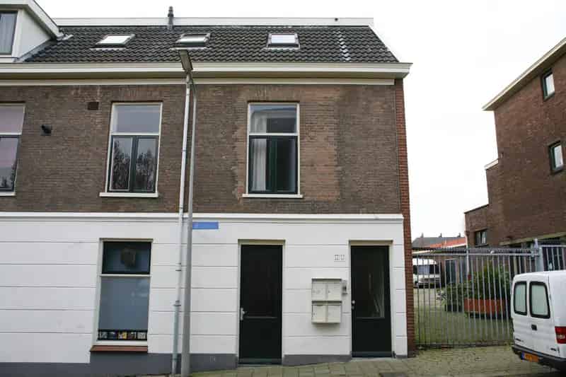 Herenstraat 1 Klarendal: Nette woning met nieuwe keuken