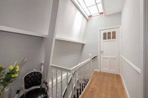 Te Huur: Ruime Bovenwoning 195m2 Den Haag 5 Slaapkamers 2 Badkamers