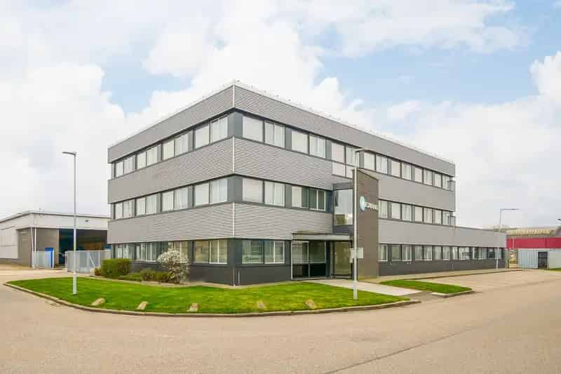 Kantoorpand te Huur Den Helder 1274m²  - Turnkey - Bedrijfsruimte mogelijk