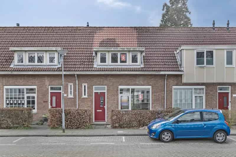 Te Koop: Tussenwoning Vreewijk 69m² Twee Slaapkamers