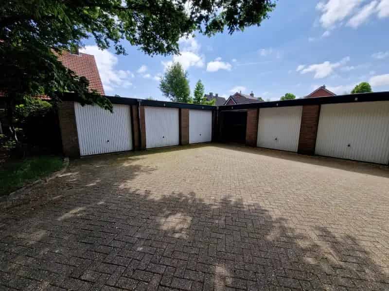 Garagebox Ede 50m2 3 Auto's Bergruimte Roldeur