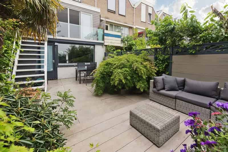 Huis te koop Amstelveen: Ruime 4 slaapkamer woning met 17 zonnepanelen