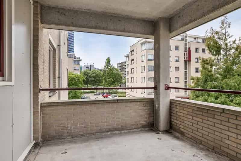 Ruim appartement 87m2 Almere met parkeerplek en berging