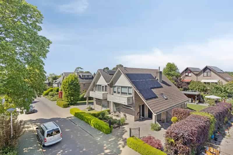 2-onder-1-kapwoning Heteren 168m2 4 slaapkamers grote tuin