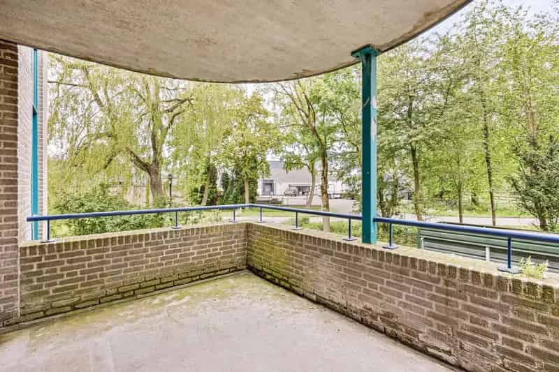 Appartement te koop Beuningen: Ruim balkon, moderne keuken, 2 slaapkamers
