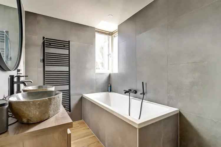 Royale Eindwoning 4 Slaapkamers Nabij Winkelcentrum Oosterhout