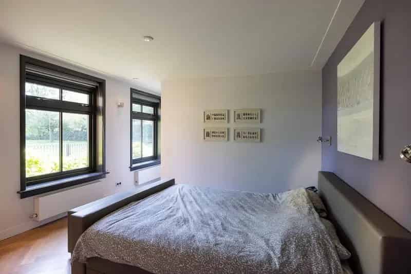 Vrijstaande Villa met Zwembad en Paardenstal Hoogland