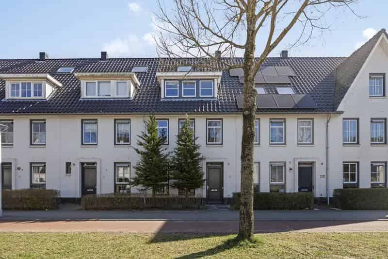 Familiewoning nabij Amsterdamse Bos 3 slaapkamers 2 badkamers