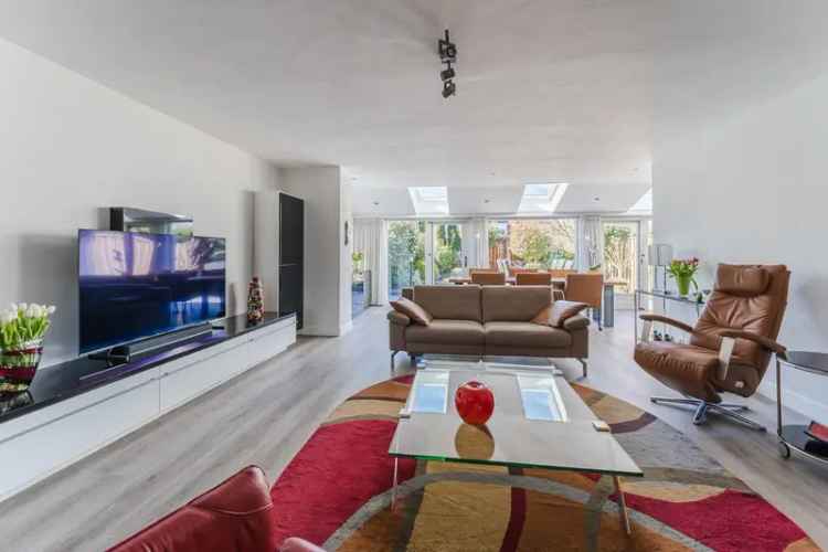 Luxe Tweekapper Leusden 3 slaapkamers 2 badkamers 16 Zonnepanelen Energielabel A