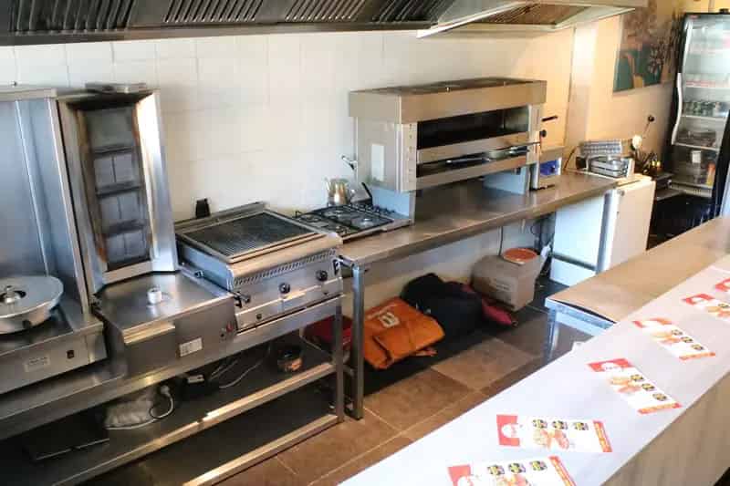 Horecaruimte met bovenwoning te koop Rijsbergen