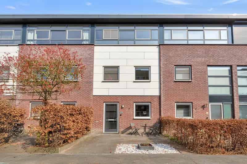 Familiewoning Twistvlied 4 slaapkamers 2 badkamers grote tuin