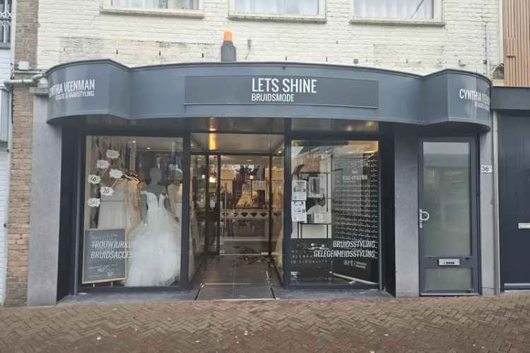 Winkel te Huur Naaldwijk Centrum 130m2