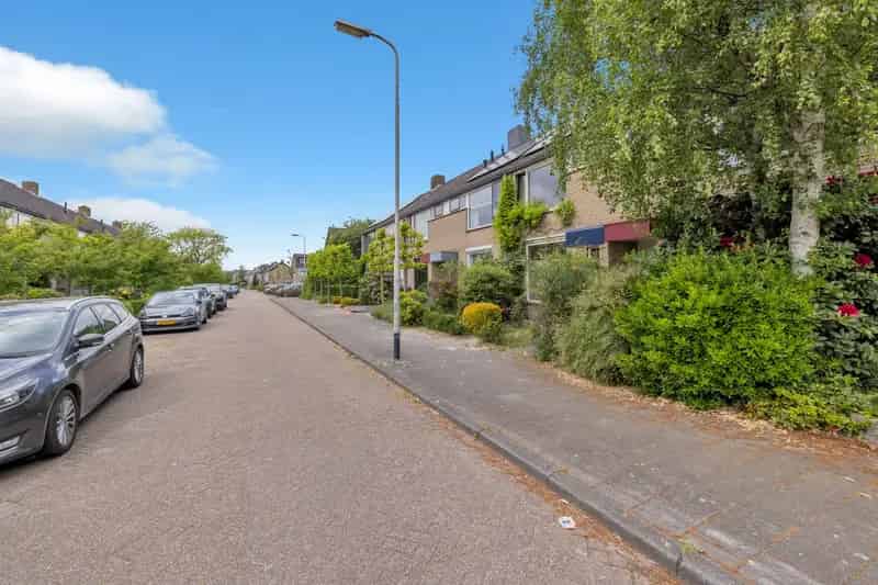 Huis te koop Breda Nestelmakerstraat: 3 slaapkamers, tuin