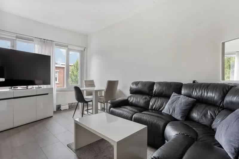Appartement te koop Den Haag Laakkwartier 3 slaapkamers balkon