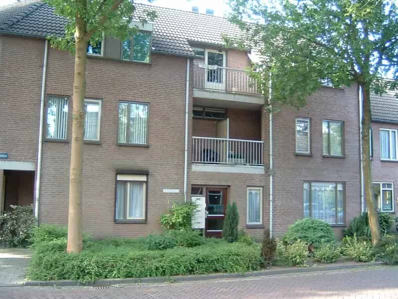 Huis met tuin te koop