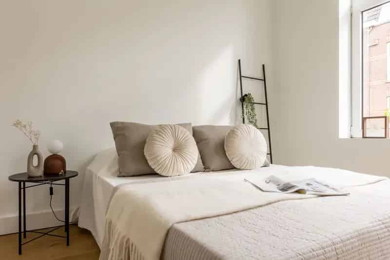Appartement te koop Rotterdam: Ruime benedenwoning 4 slaapkamers tuin balkon