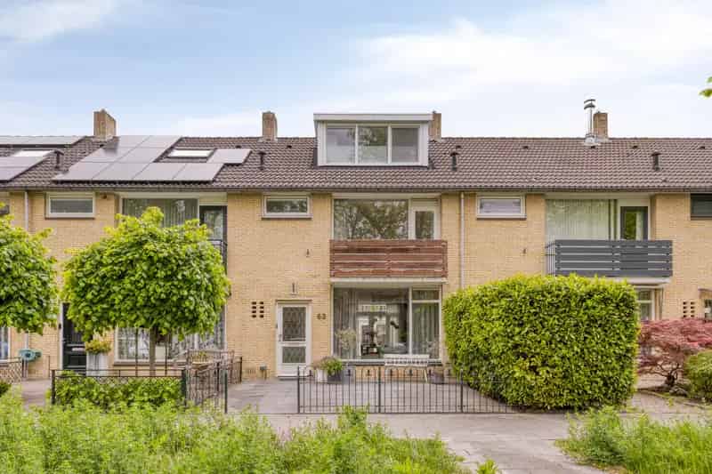 Ruime Gezinswoning 126m2 Zaandam Tuin Speelveld