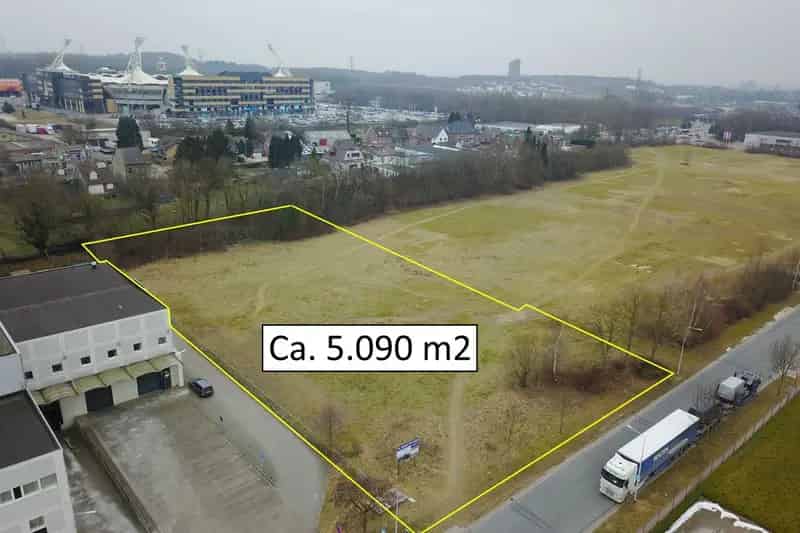 Bedrijfshal te koop Kerkrade Wenckebachstraat 5090m2 Logistiek