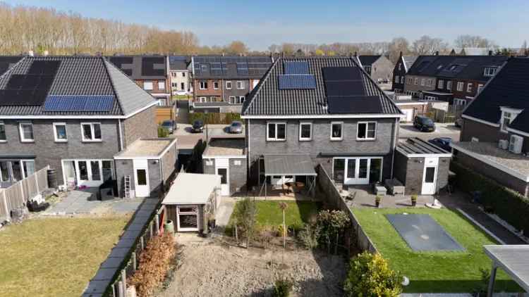 Huis Te Koop , 60, De Redoute, Stad aan 't Haringvliet, Zuid-Holland