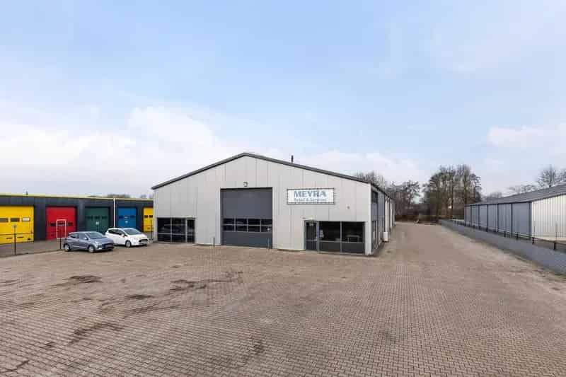Bedrijfshal te Huur Hoogeveen 1470m²