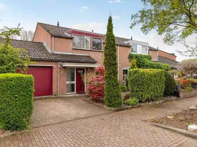 Ruime Familiewoning Lelystad 4 slaapkamers Grote Tuin