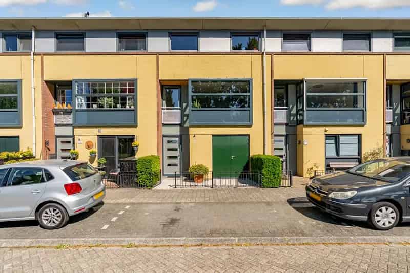 Ruime Tussenwoning Almere Pastelstraat
