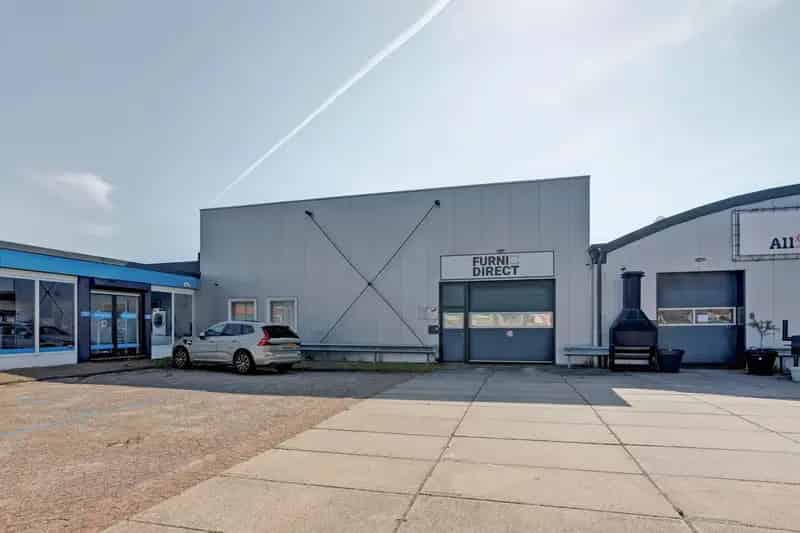 Bedrijfshal Leeuwarden te huur 614m²