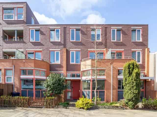 Moderne Familiehuis 5 Slaapkamers 2 Badkamers Den Haag