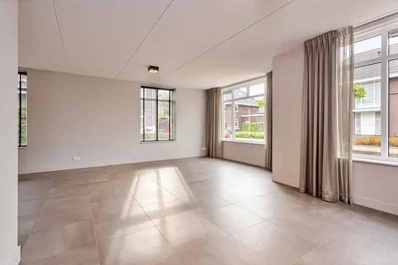 Ruime Familievilla Westwijk 5 slaapkamers 2 badkamers tuin garage