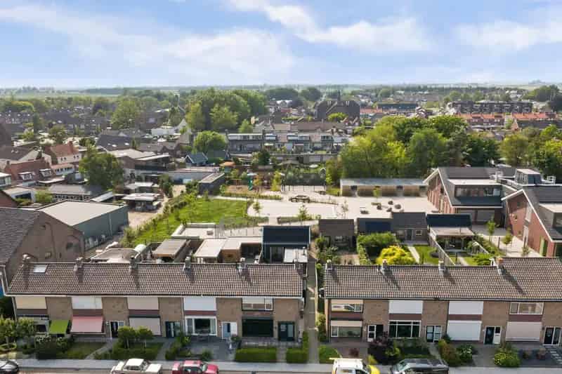 Hoekwoning Krabbendijke 3 slaapkamers moderne keuken tuin