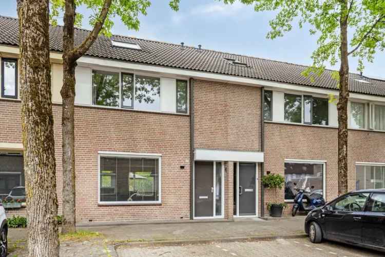 Ruime Tussenwoning Tilburg Reeshofbos
