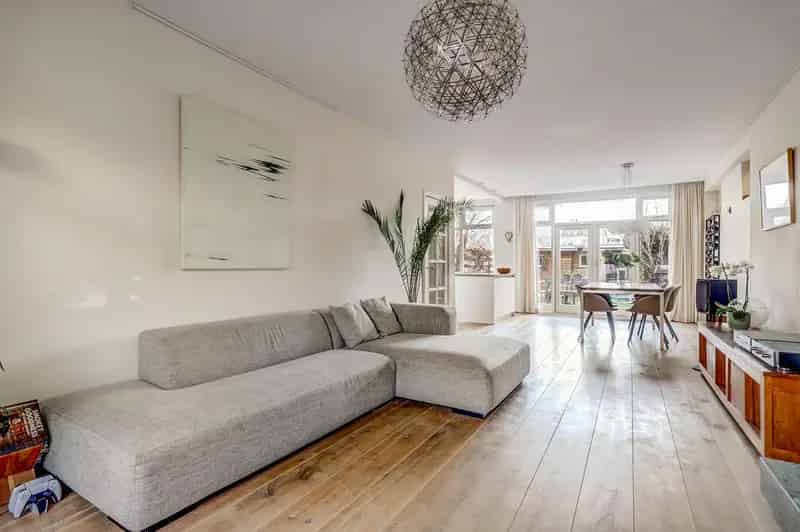 Huis te koop Voorburg 5 slaapkamers 2 badkamers gerenoveerd