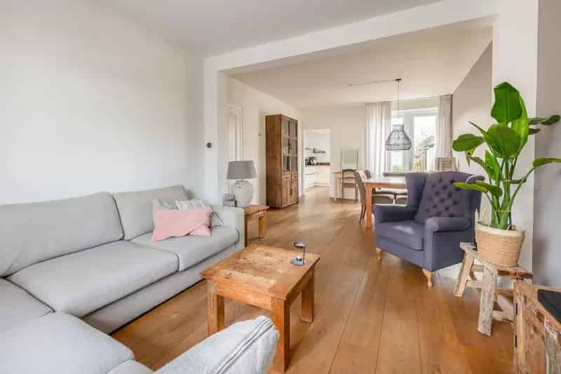 Ruime Tussenwoning Steyl 3 Slaapkamers Tuin Kelder