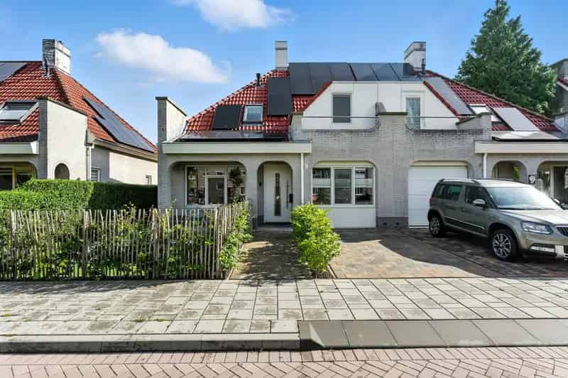 6 Slaapkamer Tweekapper Alblasserdam - Gezinnen - Luxe - Moderne Keuken
