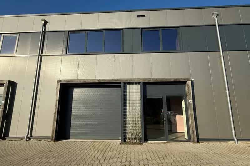Bedrijfshal te Huur Nijmegen 332m2 Moderne Unit Turnkey