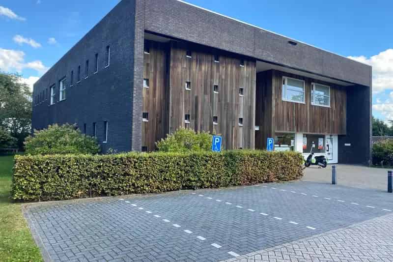Kantoorruimte te huur Surhuisterveen 35m² Medisch Centrum