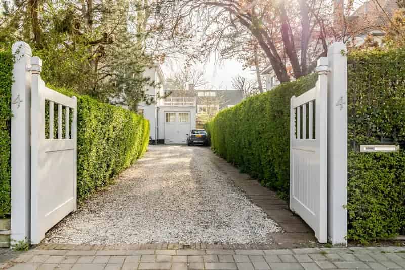 Ruim Vrijstaand Huis te Koop Den Haag 7 8 Kamers Grote Tuin