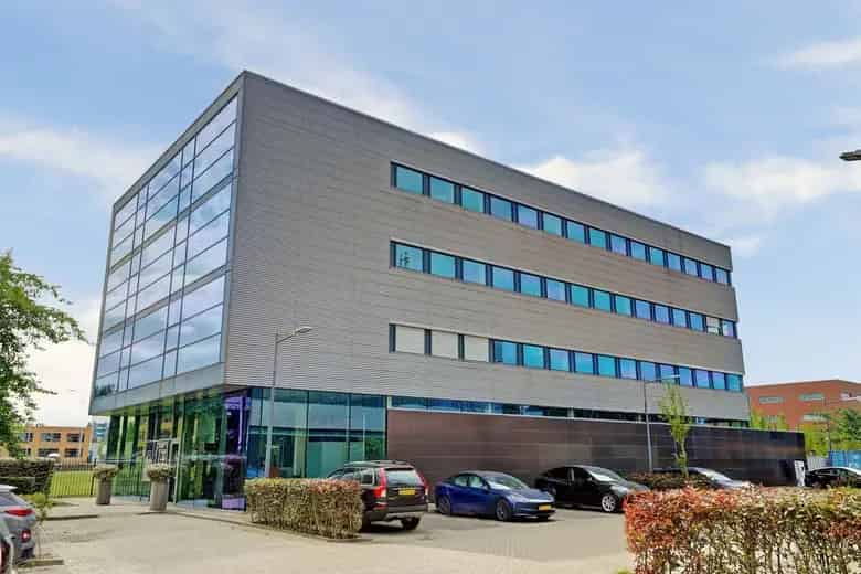 2000m² Kantoorruimte te huur nabij Schiphol