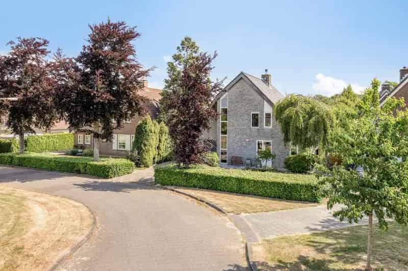 Huis te koop Oss Mikkeldonk: Ruime gezinswoning met privacy