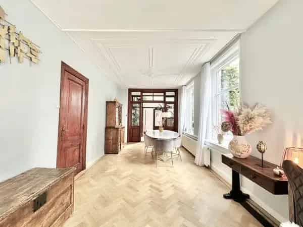 Gemeubileerde woning 3 slaapkamers Noordereiland