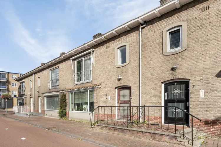 Eengezinswoning Te Koop in Roosendaal, Noord-Brabant