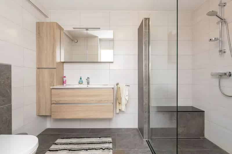 Royale Twee Onder Een Kapwoning Jaren 30 Stijl Hoorn
